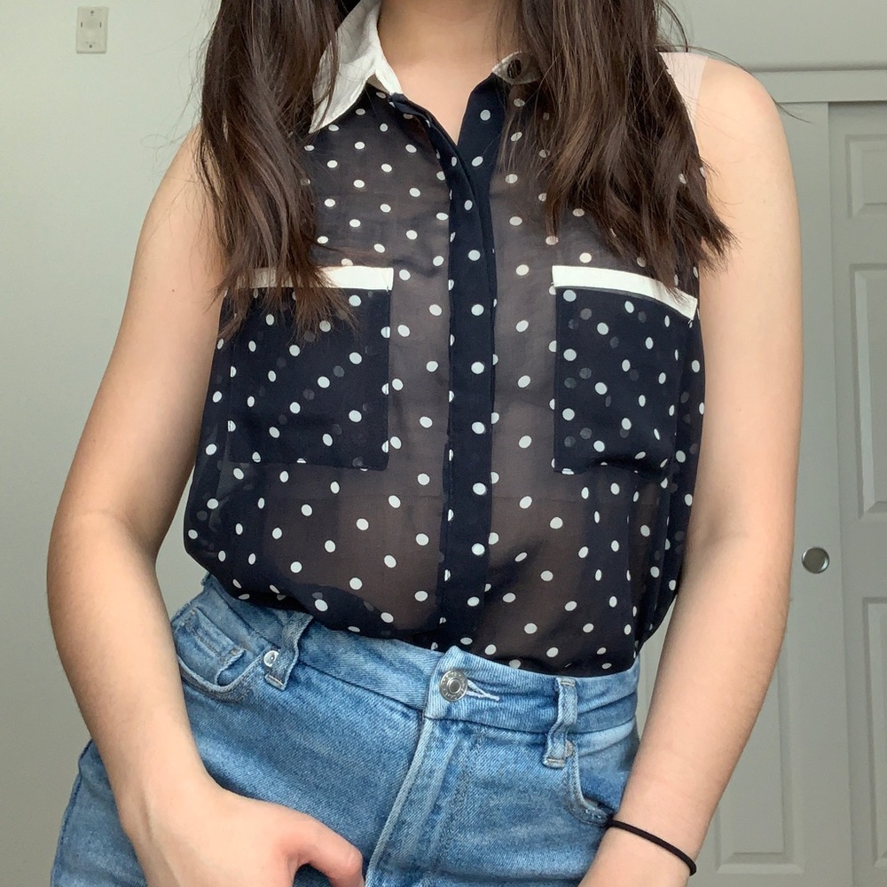 Forever21 No-Sleeve Sheer Top with Collar